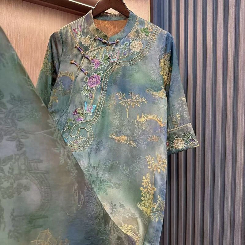 暮青山-中式国风刺绣斜襟气质香云纱连衣裙