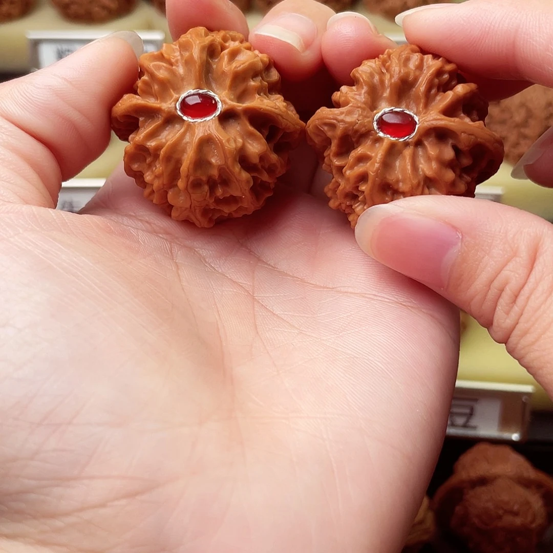 文玩核桃吊坠苹果园37尺989