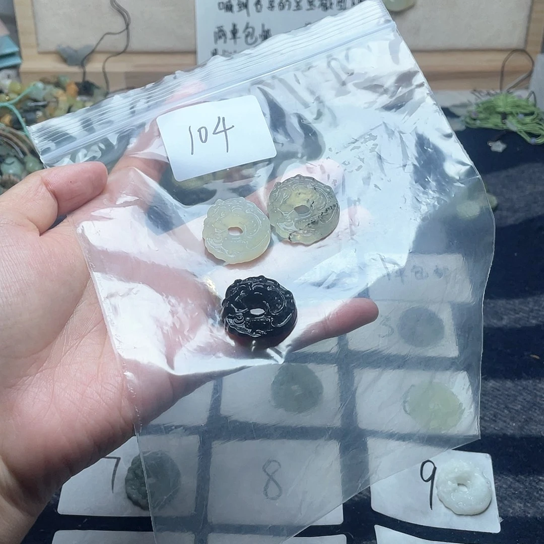 蛇纹石玉颈饰未镶嵌k***啊