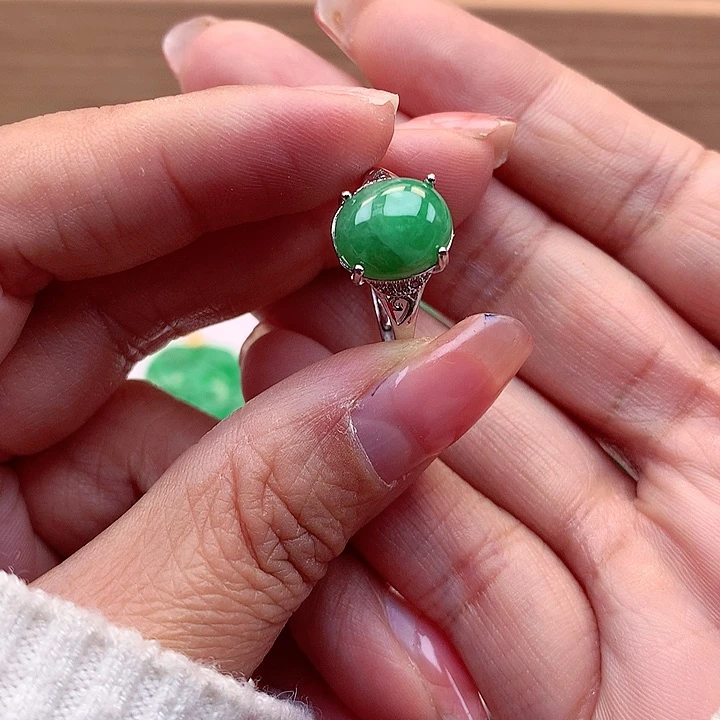 翡翠颈饰银S925镶嵌翡翠