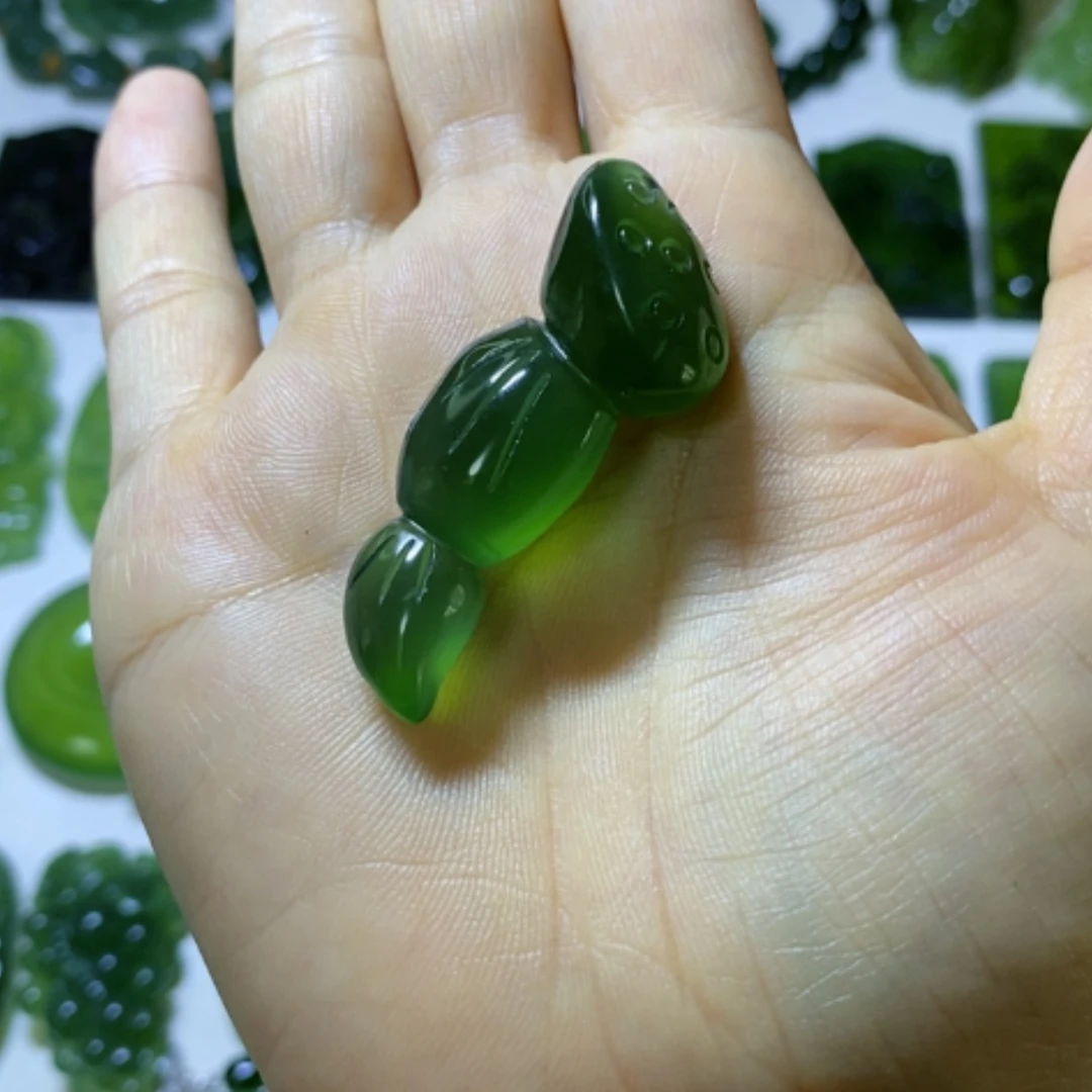 【闪购商品】未镶嵌蛇纹石玉颈饰