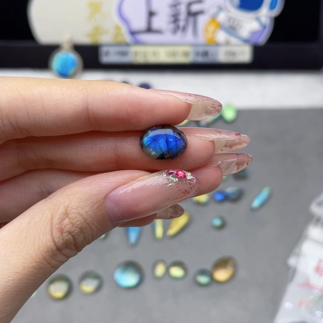 未镶嵌珠宝半成品水晶旅****仔