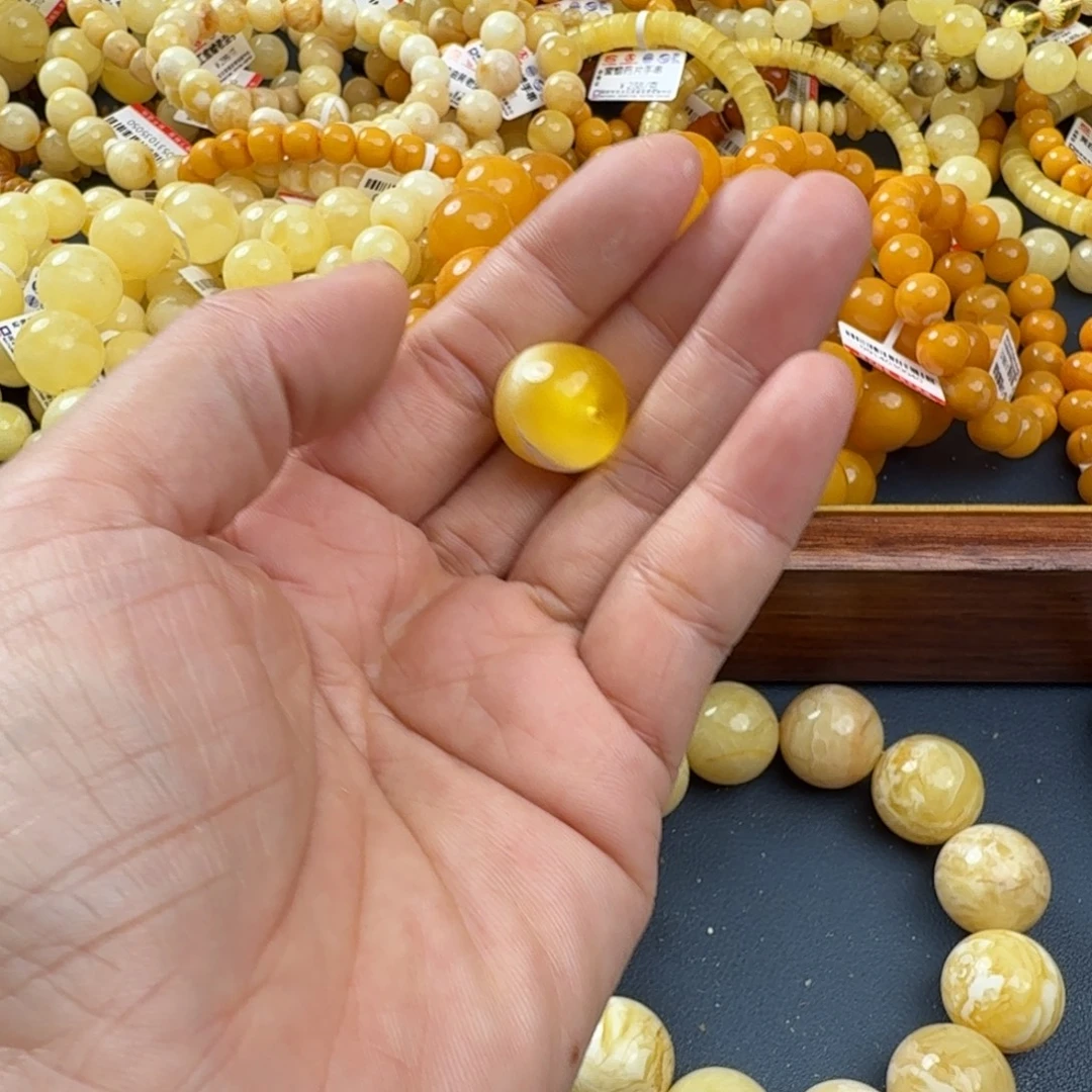 琥珀未镶嵌珠宝奇石