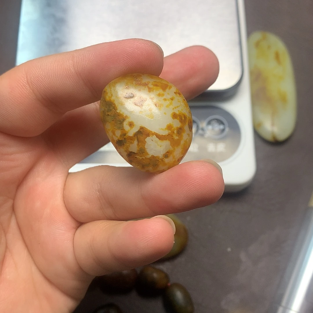 和田玉（糖玉）未镶嵌挂件