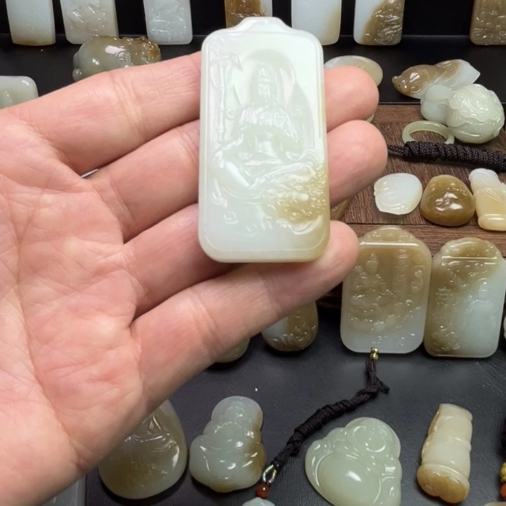 和田玉颈饰未镶嵌江**瀚