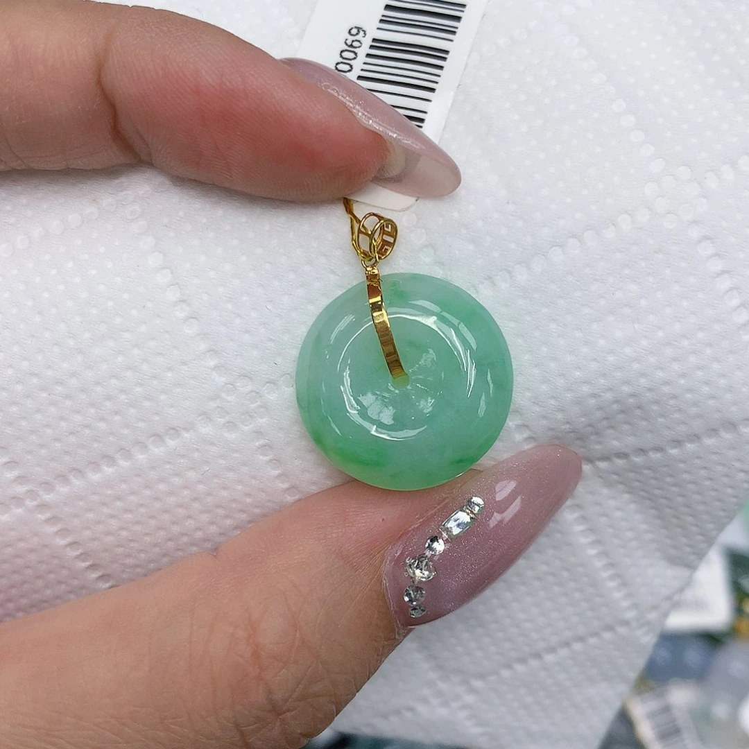 颈饰18K金镶嵌翡翠