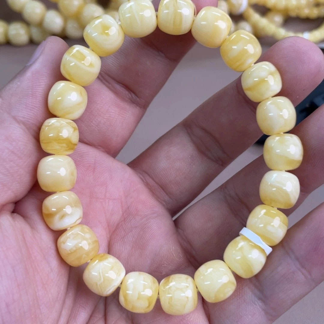 琥珀裸石未镶嵌026000:000