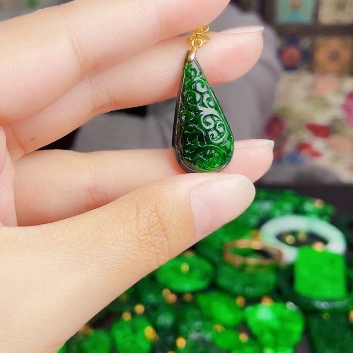 翡翠银S925镶嵌颈饰多样性