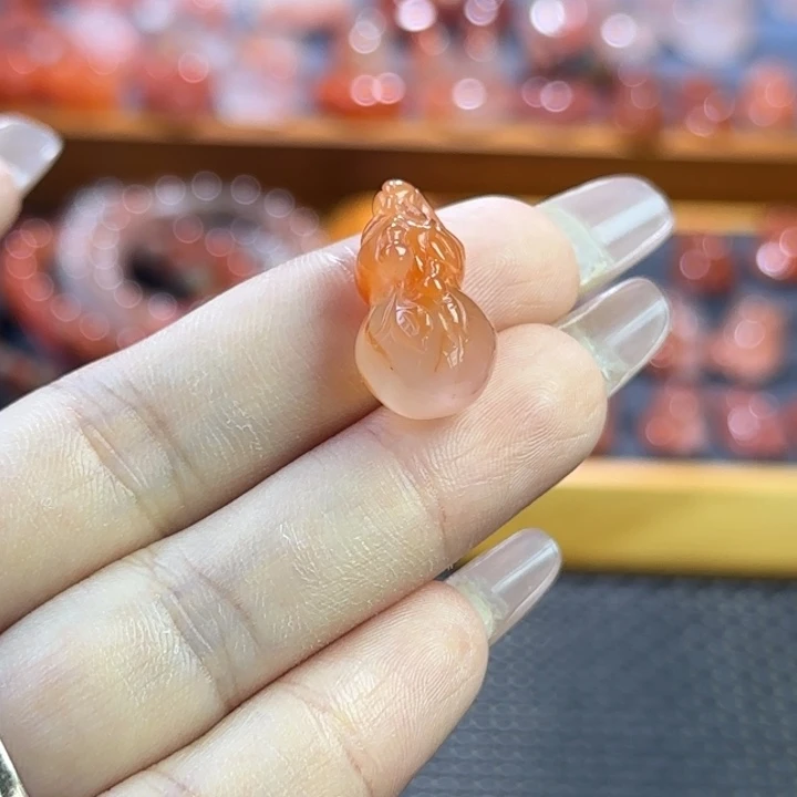 南红玛瑙未镶嵌珠宝半成品葫芦