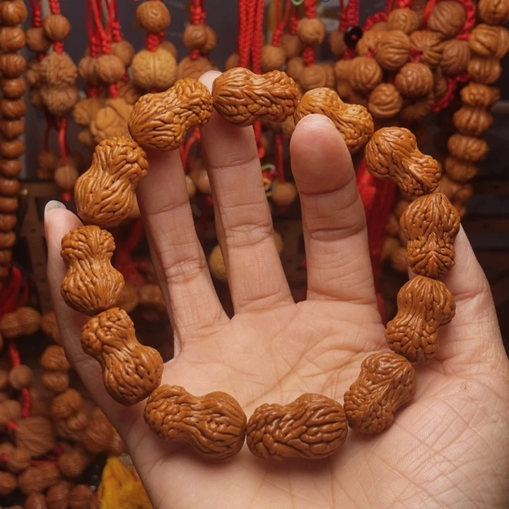 木质类龙纹桃枭挂件