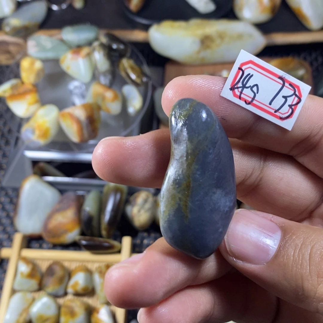 和田玉（糖玉）未镶嵌挂件