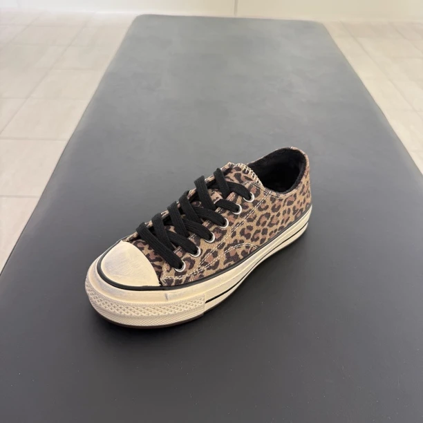 波斐女款豹纹板鞋加绒复古时尚2236平底