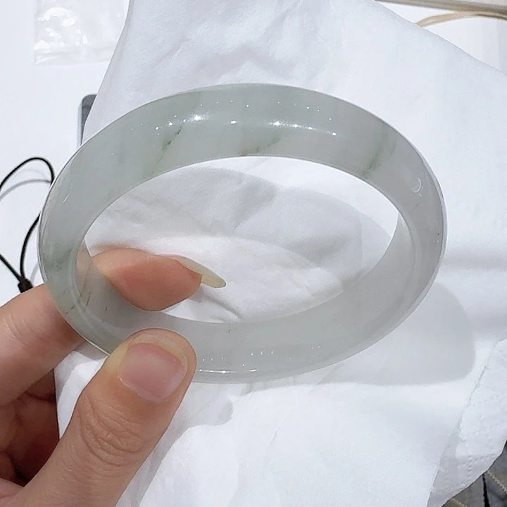 石英岩玉手镯合金