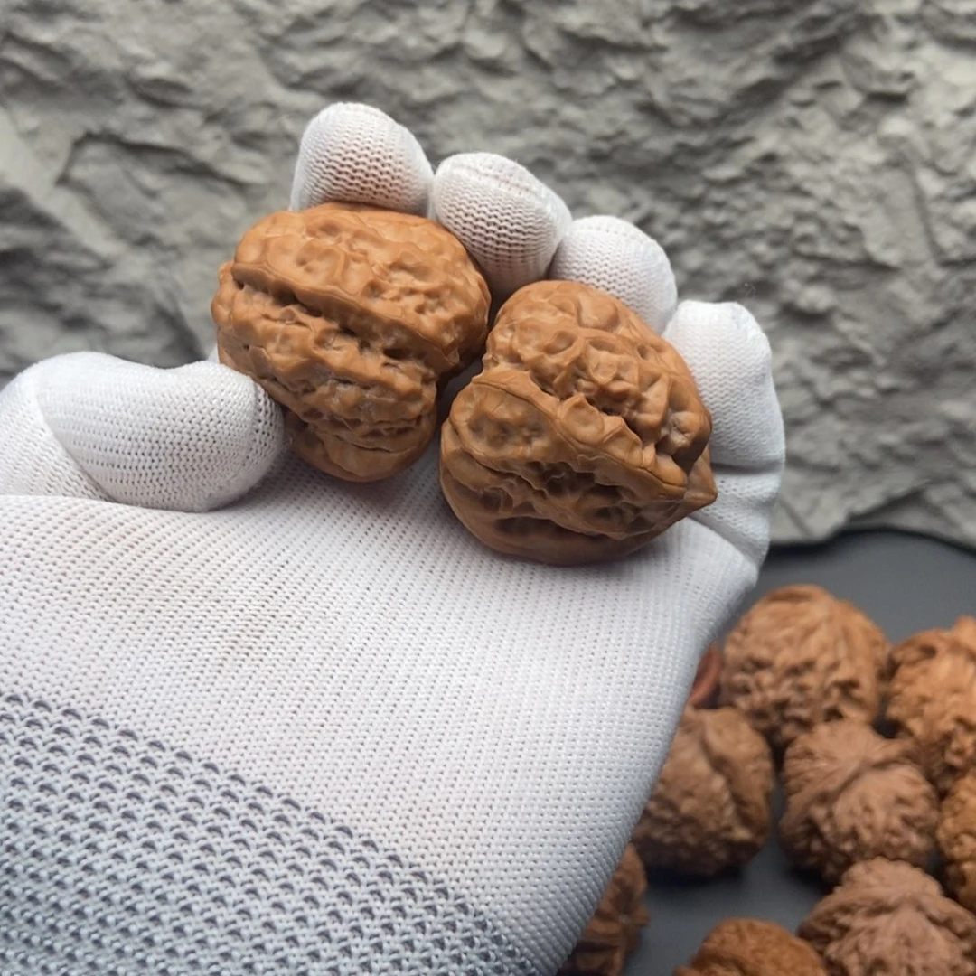 文玩核桃吊坠40全品四开背蛤蟆头