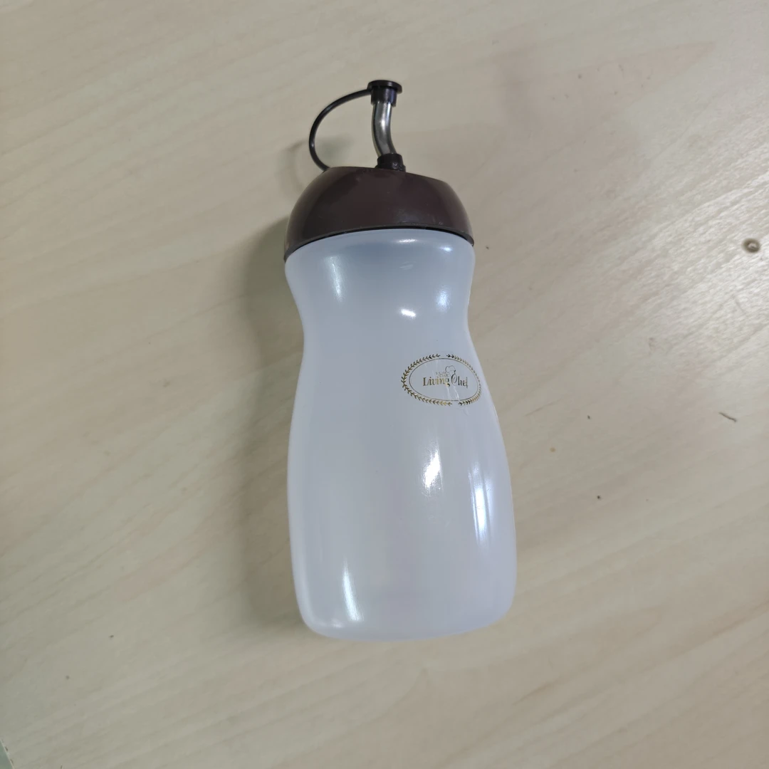 韩国进口塑料番茄酱沙拉耗油芝麻酱油挤压式调料瓶有盖食品级
