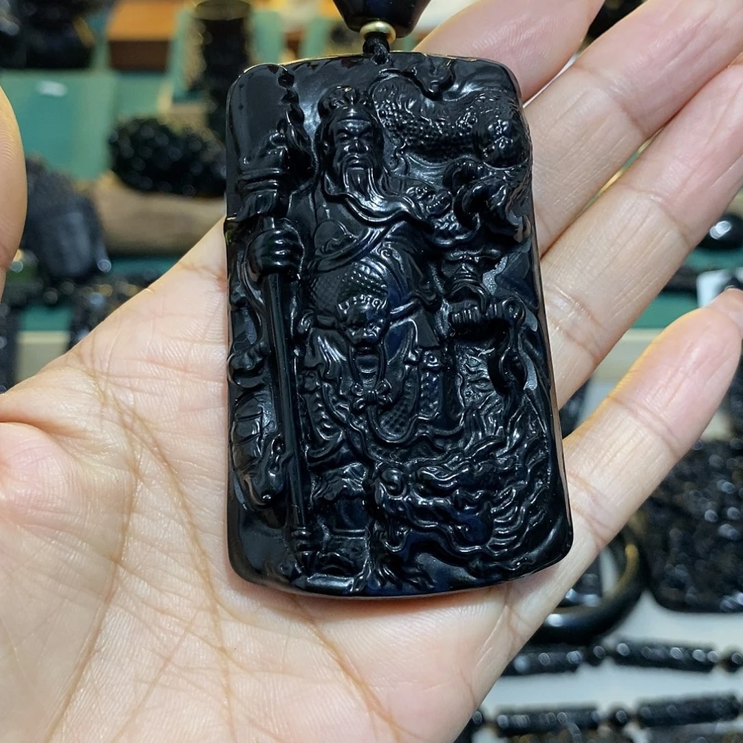 二***烤未镶嵌蛇纹石玉颈饰