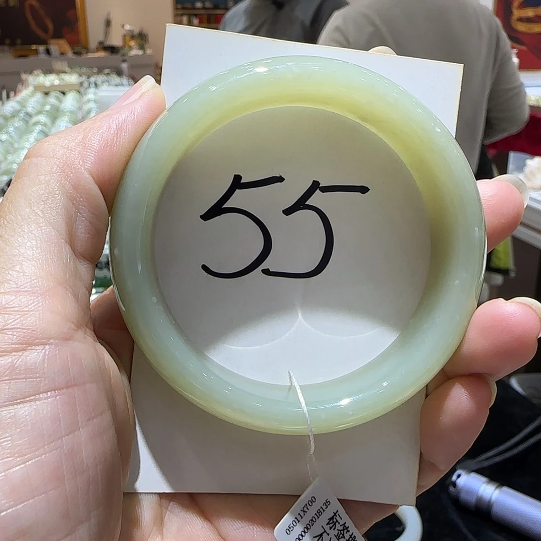 和田玉未镶嵌手镯511