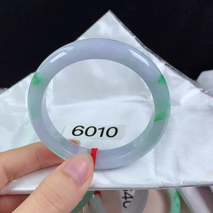 翡翠未镶嵌手镯54圈