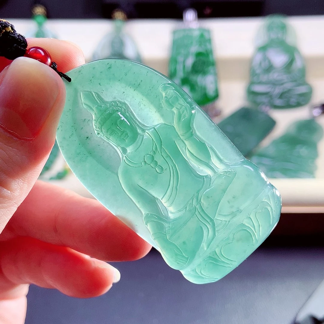 【闪购商品】颈饰未镶嵌翡翠天然