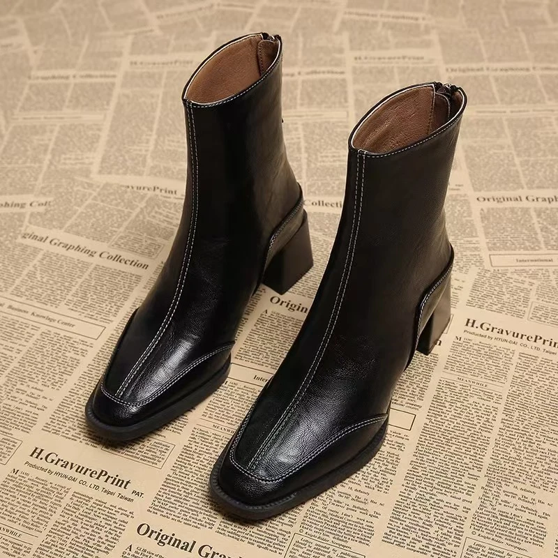2025新款真皮马丁靴中跟女鞋时尚高跟时装靴方头秋冬复古透气中筒