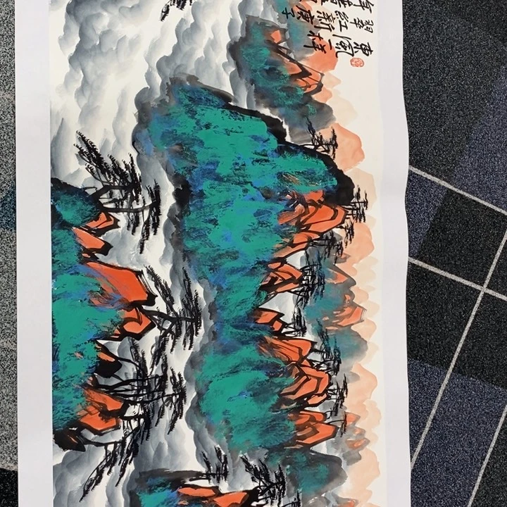 手绘作品等多种形式进行