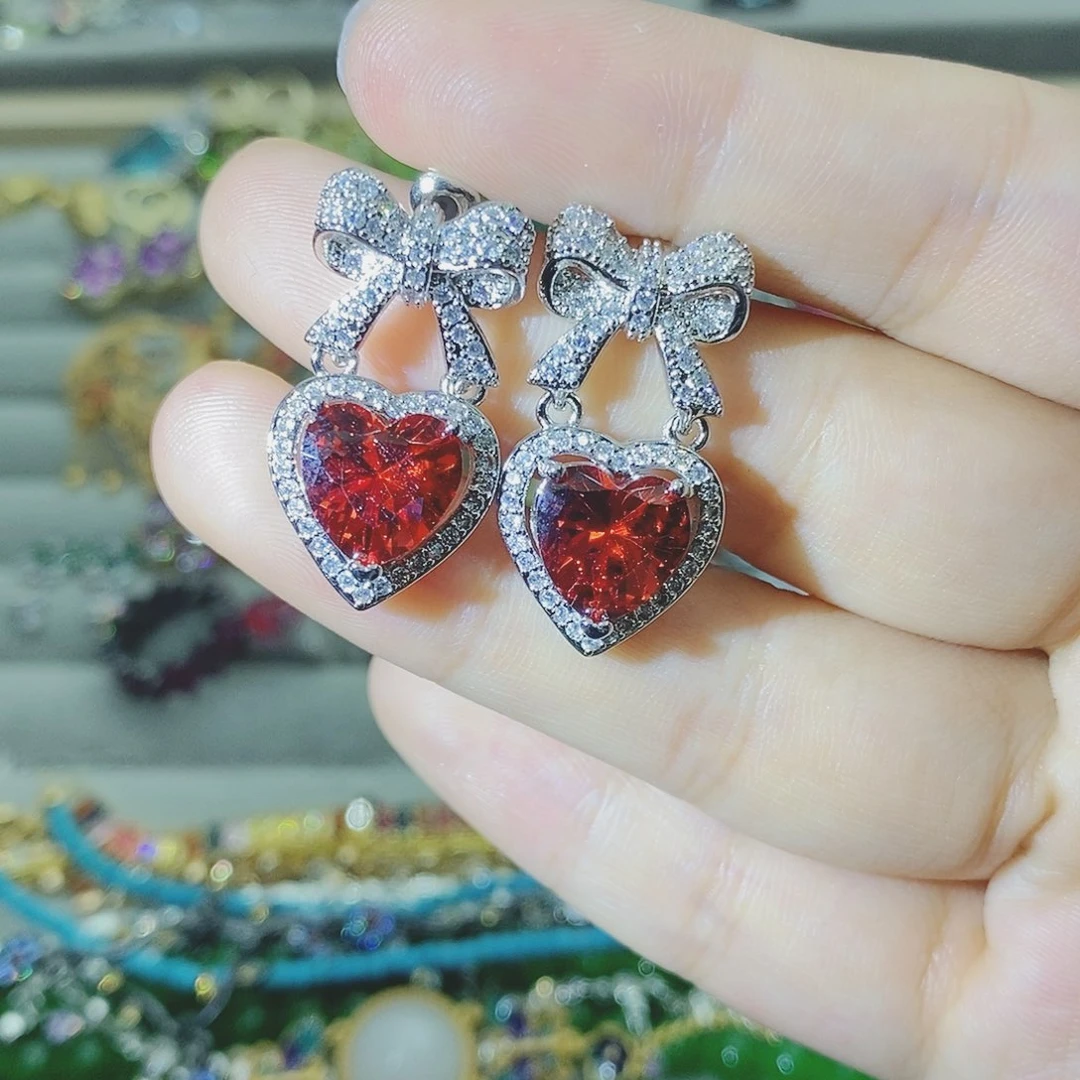 【闪购商品】银S925镶嵌耳饰托帕石