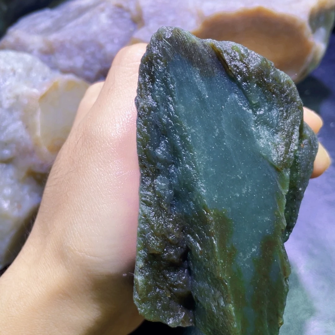 和田玉未镶嵌珠宝半成品