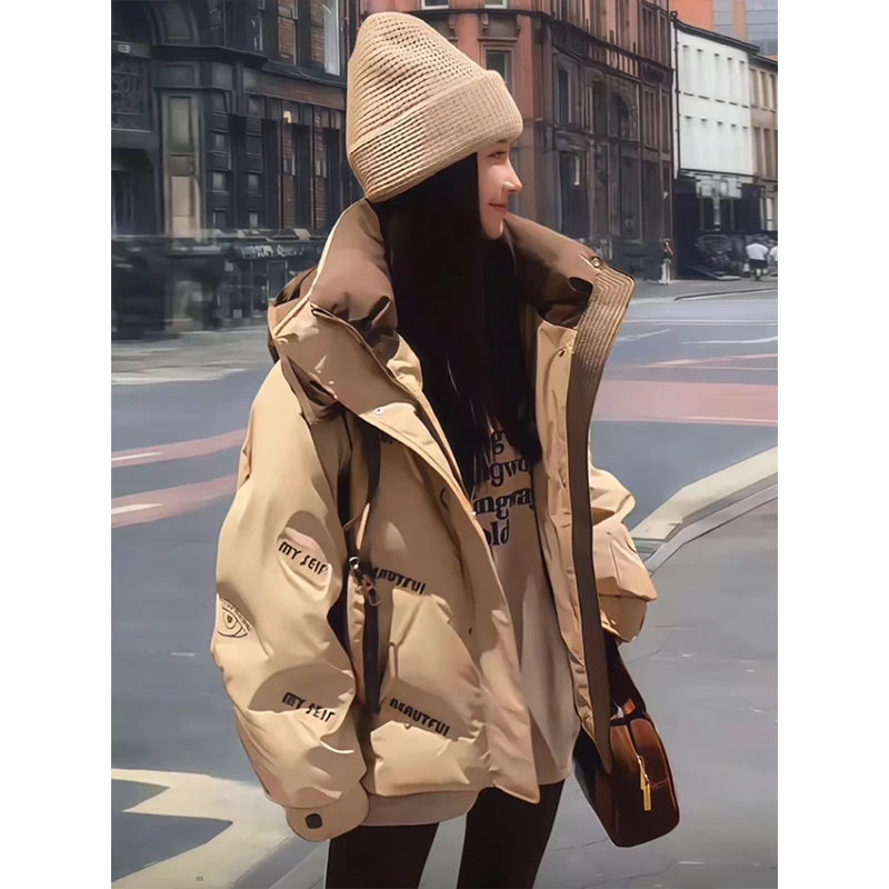 2025冬季保暖设计感小众洋气显瘦衣服时尚百搭小众连帽高级感棉服