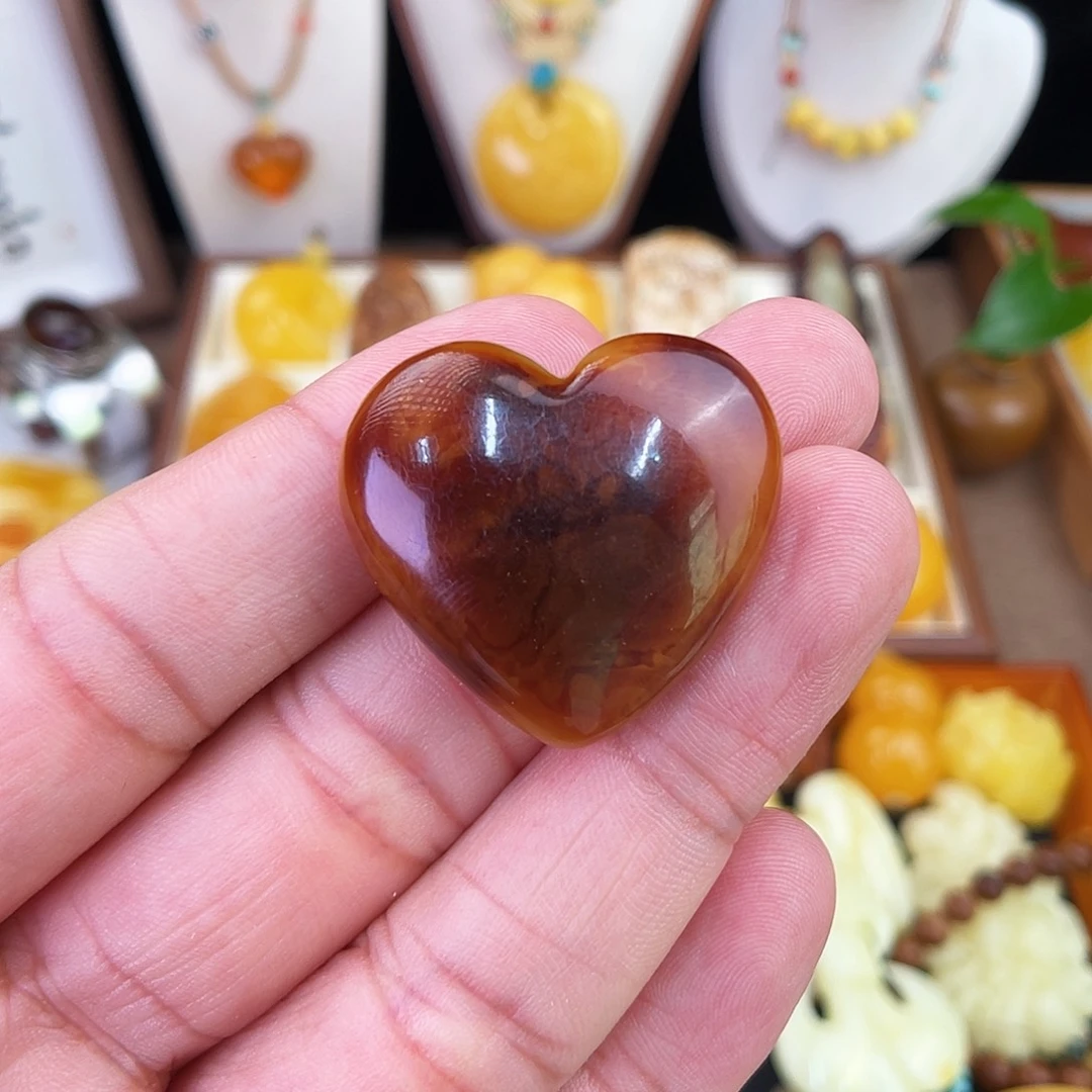 琥珀未镶嵌珠宝奇石