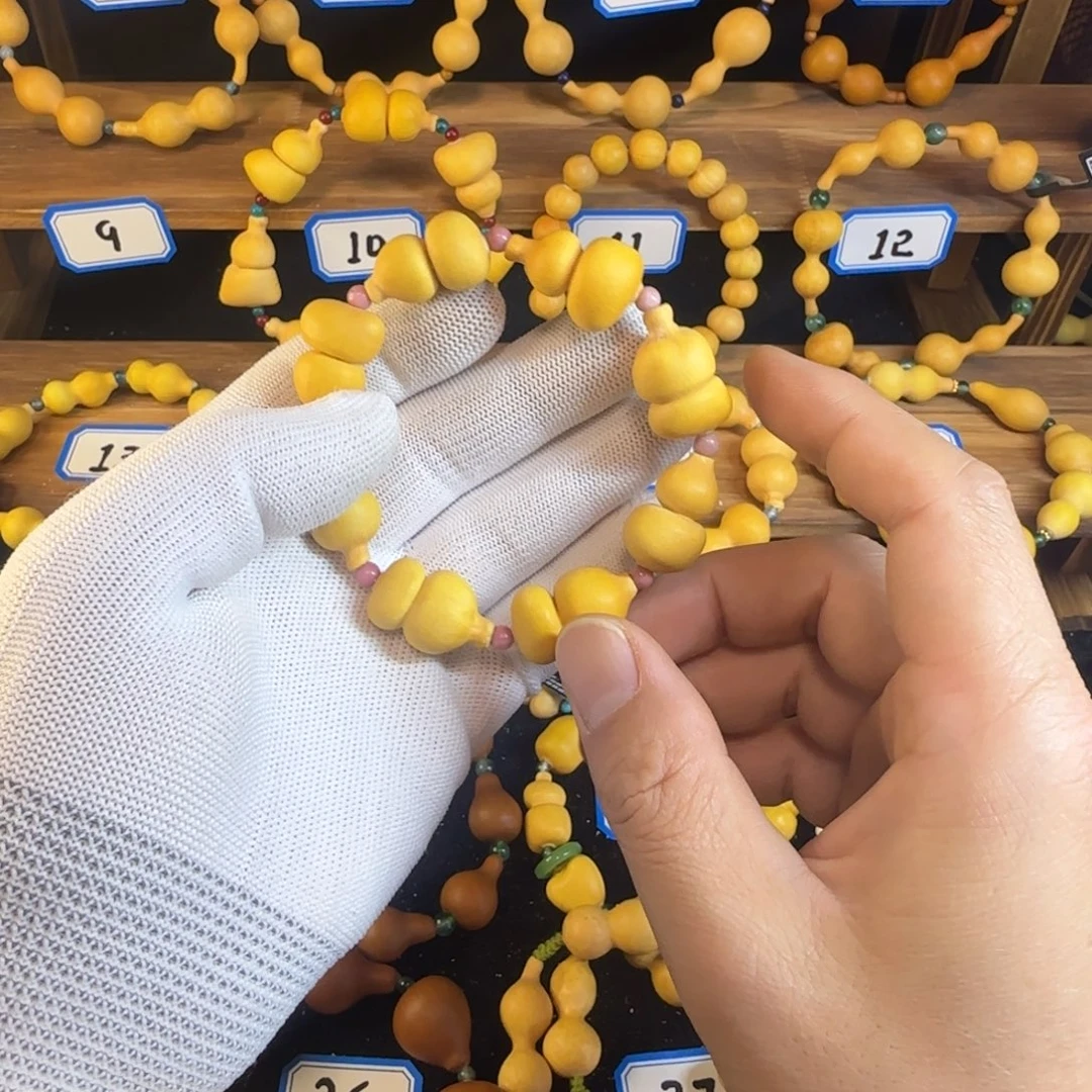 小***淇葫芦手串钱袋款式