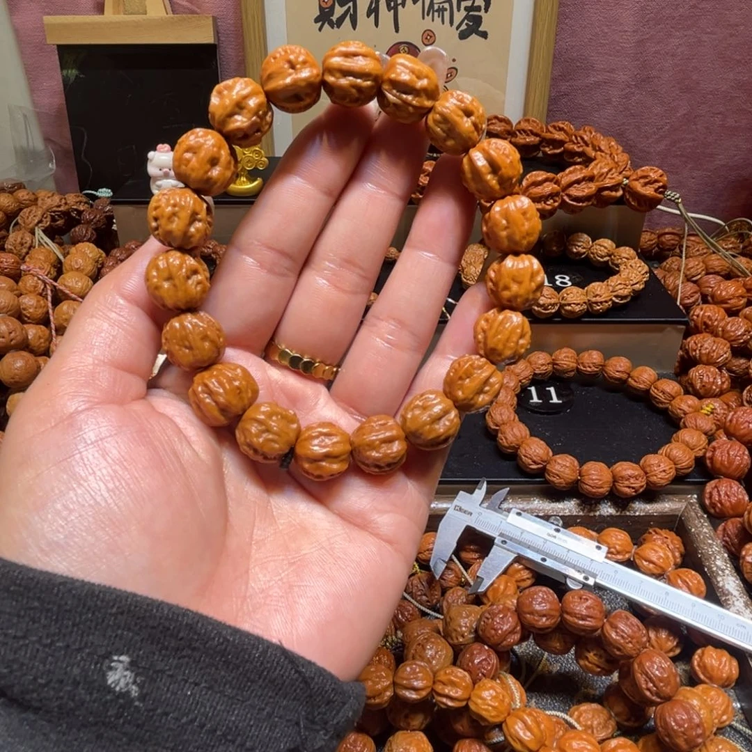 超***飞文玩核桃手串精品