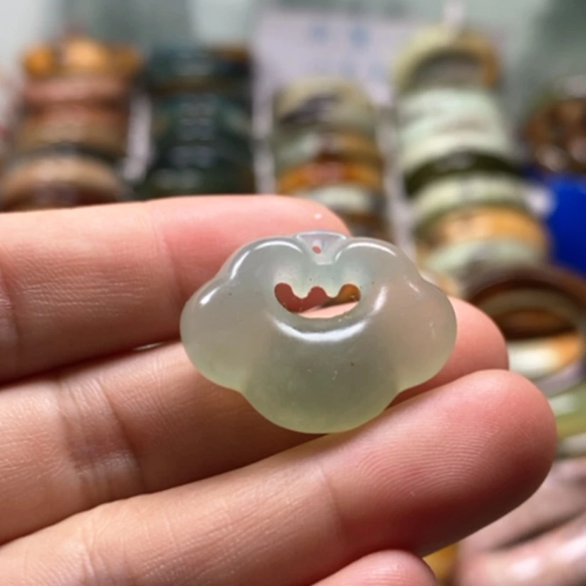 【闪购商品】未镶嵌蛇纹石玉手镯