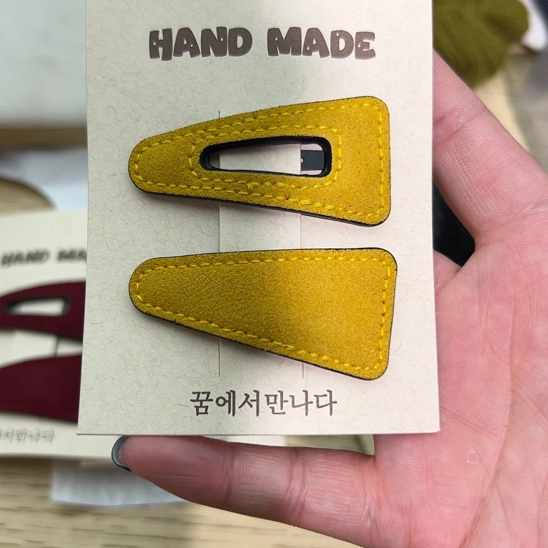 非金属布艺黄色拜拜夹