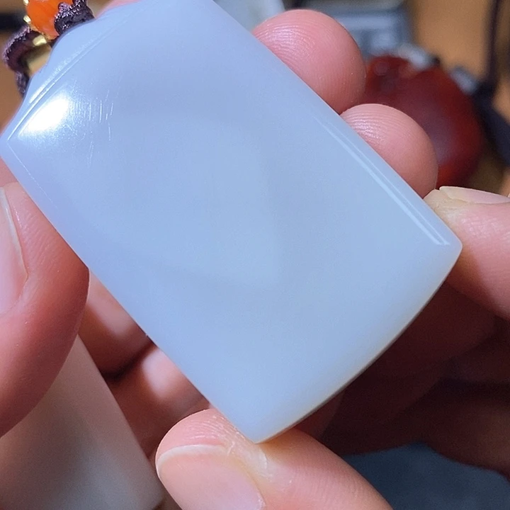 草***物和田玉未镶嵌挂件