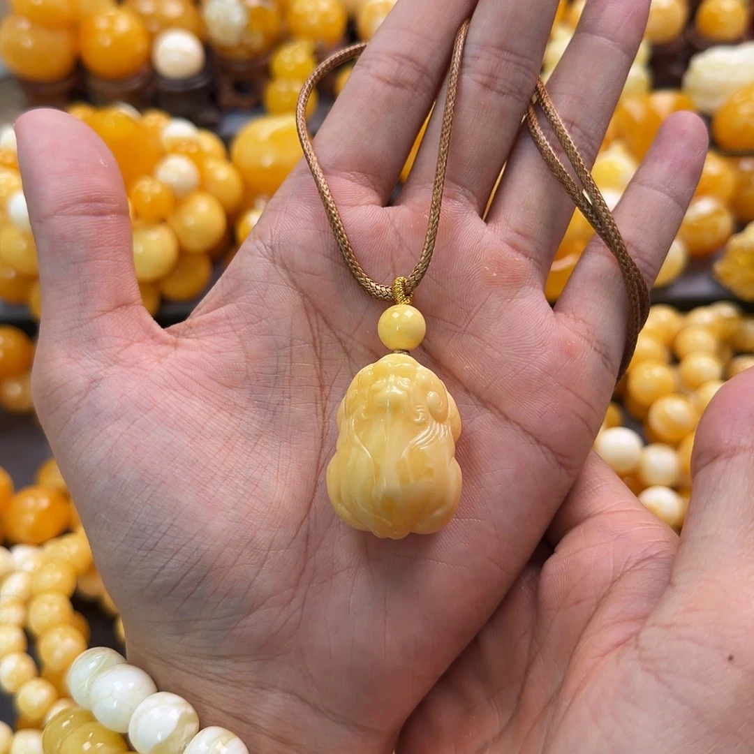 琥珀未镶嵌珠宝奇石12g