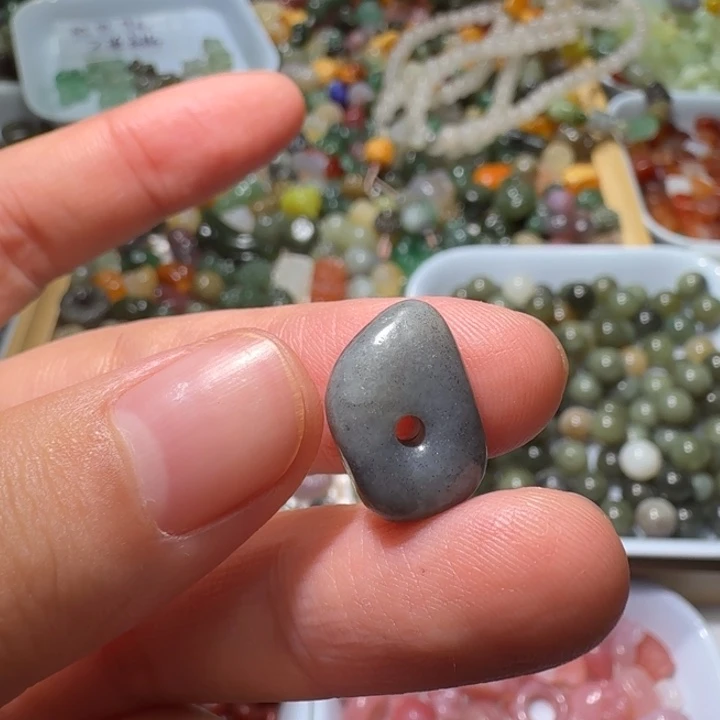 和田玉未镶嵌珠宝半成品