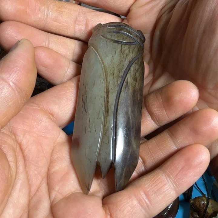 低***调和田玉未镶嵌把件