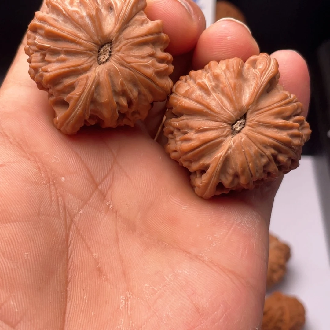 文玩核桃吊坠沈**?42全品磨盘