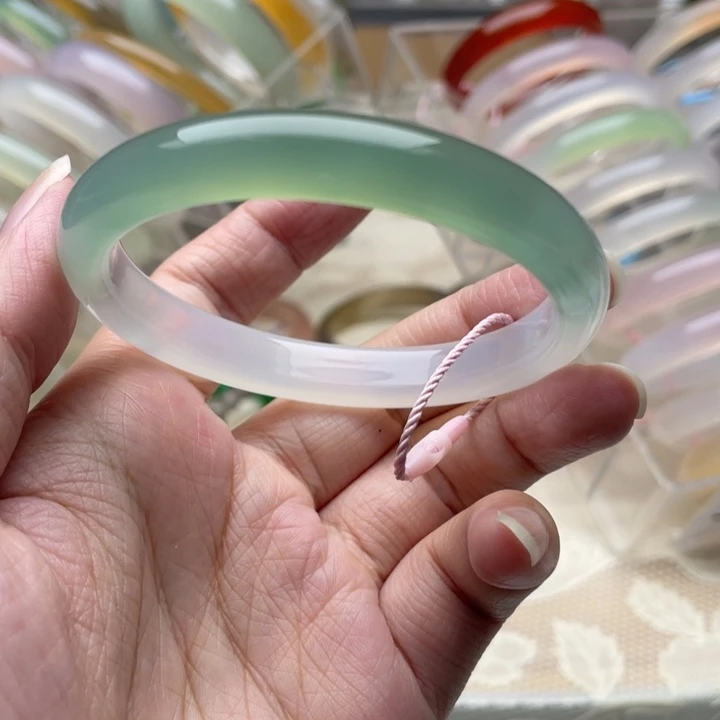 玛瑙/玉髓未镶嵌手镯55圈口