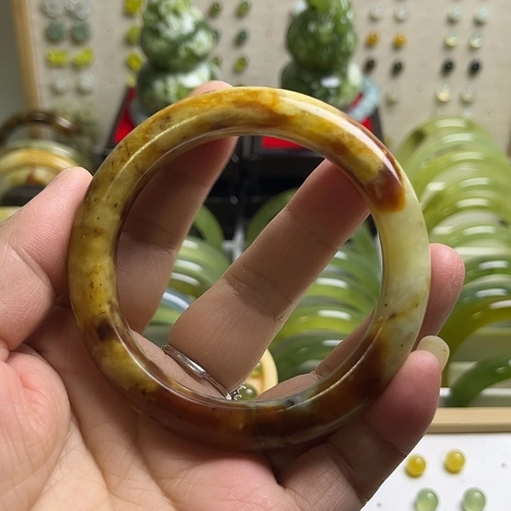 未镶嵌蛇纹石玉吊坠(不含链)