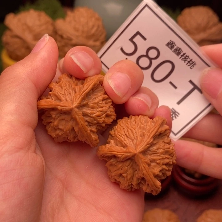 文玩核桃把件盘山奔33