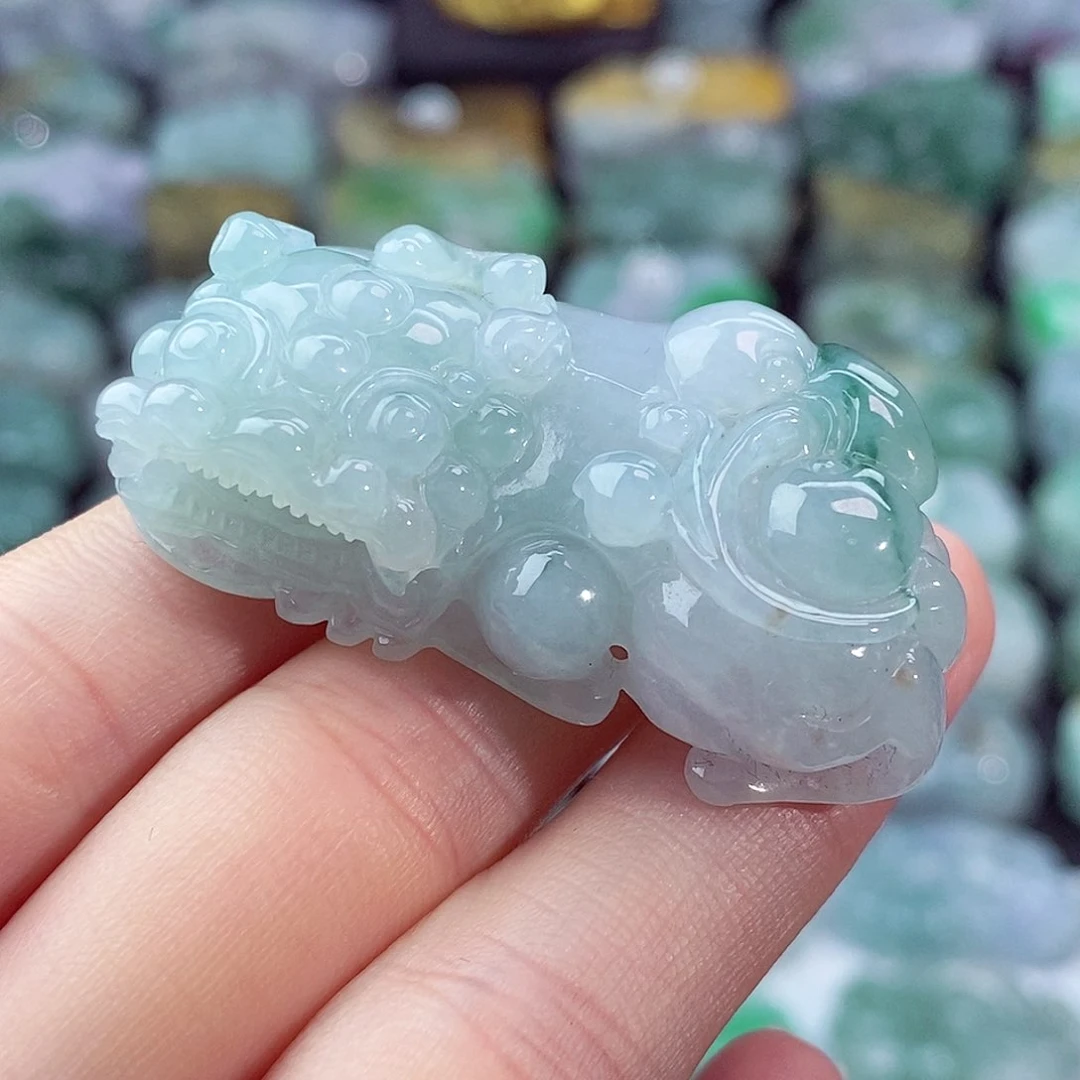 颈饰未镶嵌翡翠天然