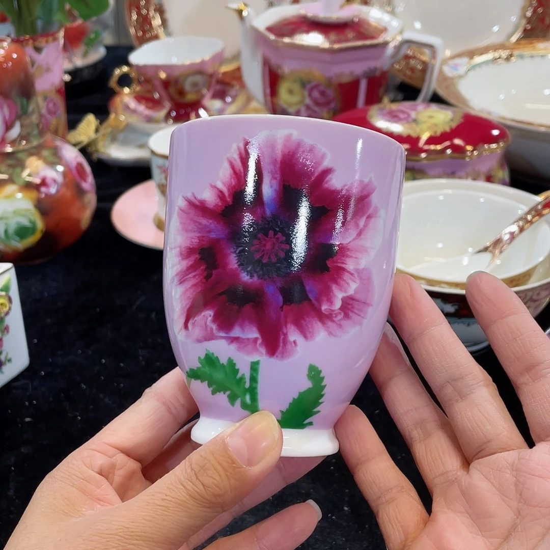 摆件紫色水杯一个