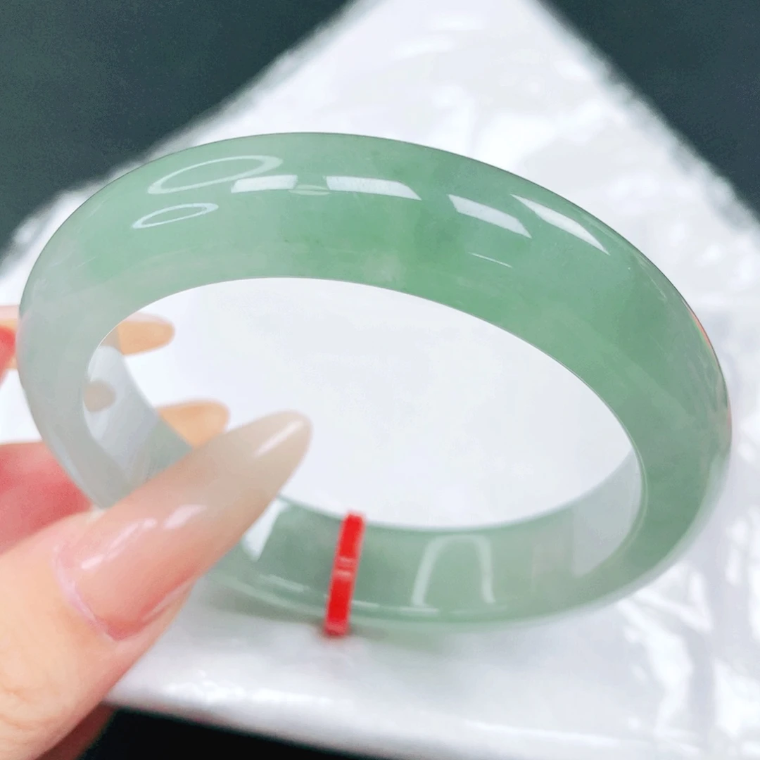 翡翠未镶嵌手镯53