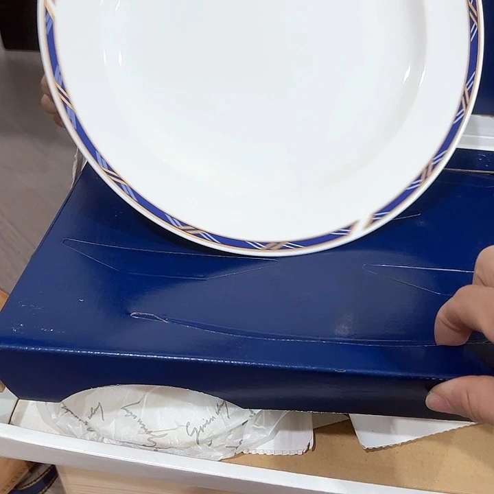 如*新亿阁中古商品无售后