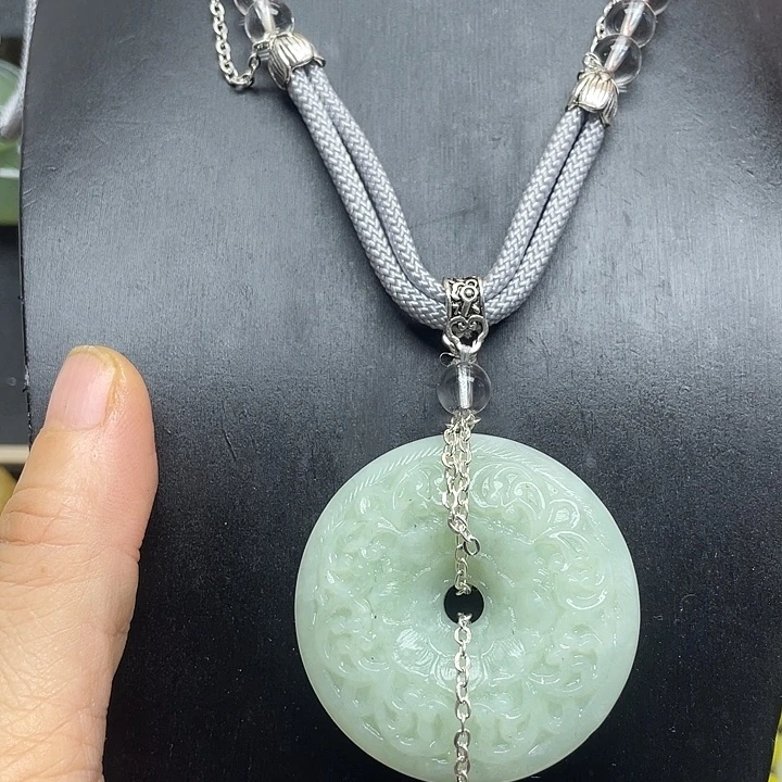 未镶嵌蛇纹石玉颈饰