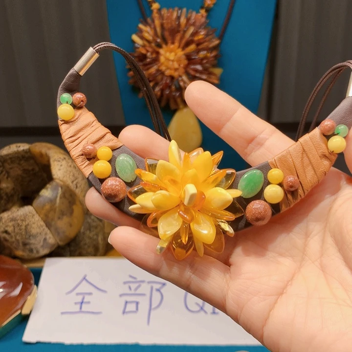 琥珀颈饰未镶嵌波兰设计款琥珀蜜蜡
