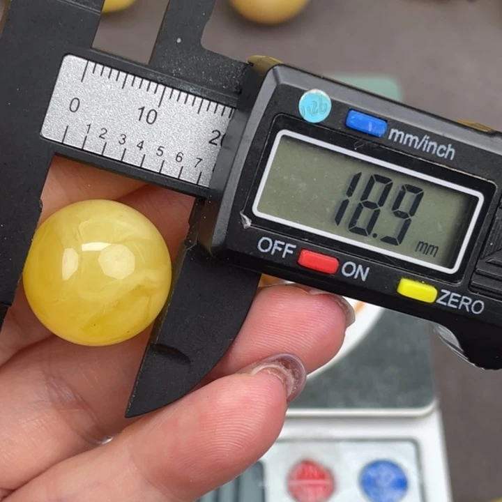 琥珀裸石未镶嵌微瑕932