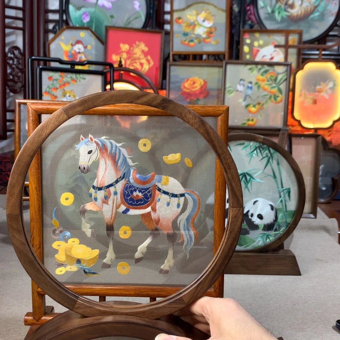 木精品苏绣实木摆件