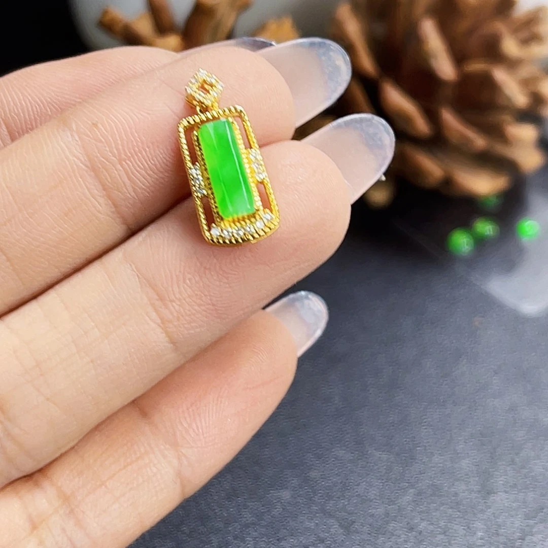 颈饰18K金镶嵌翡翠JF0081满色冰阳绿吊坠